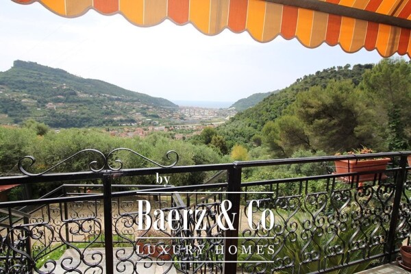 photo 6 Villa for sale 350 m²