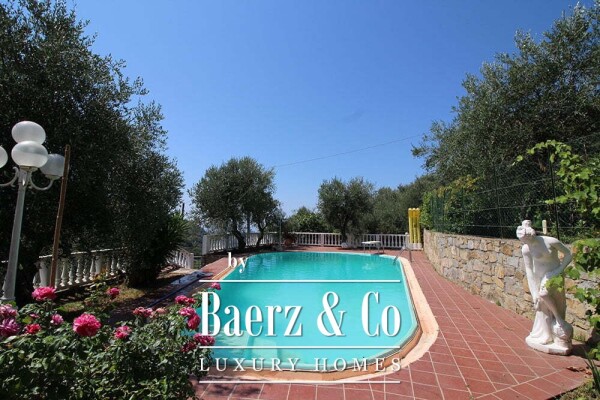 photo 14 Villa for sale 400 m²