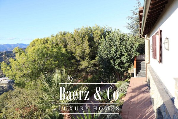 photo 10 Villa for sale 244 m²