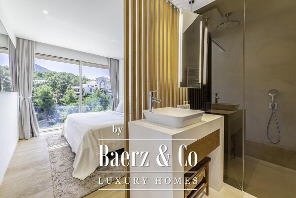 photo 16 Modern villa with privacy overlooking the Mediterranean