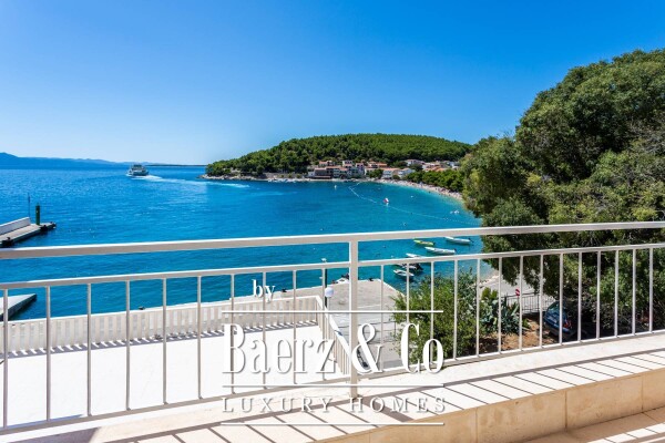 photo 50 Drvenik, exceptional property – multi-apartment house in the first row to the sea