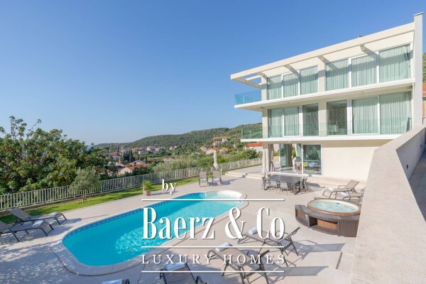 photo 15 Dubrovnik, Zaton - urban villa 415 m2 with pool and sea view