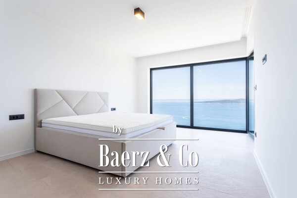 photo 35 Brela, an imposing villa with a panoramic view