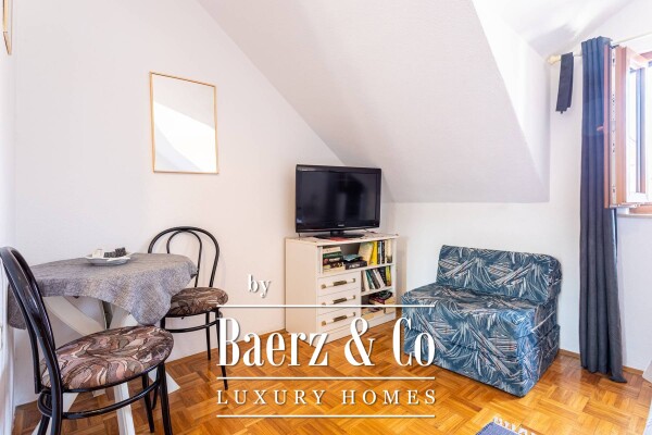 photo 6 The island of Brač, a stone house with a restaurant in a prime location