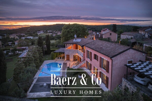 photo 1 Istra, Šorići, luxury and charming Stone House 388m² with heated Pool and Lush Gardens