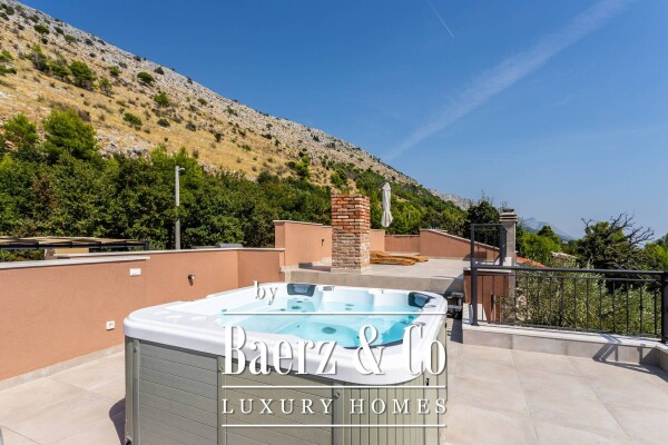 photo 41 Split, Jesenice, Beautiful authentic villa with a sea view