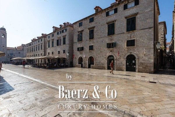 photo 1 Dubrovnik - Old Town, stone house with garden