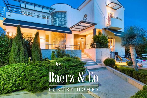 photo 1 Pula, Pješčana Uvala attractive detached villa on a large plot