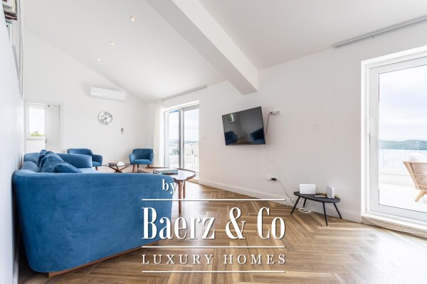 photo 4 Trogir, Čiovo, modern penthouse with panoramic sea view