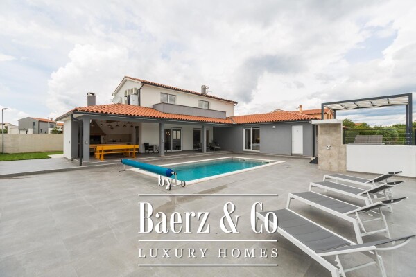 photo 1 Istria, Svetvinčenat - modern detached house NUA 155 m2 with heated pool 32 m2