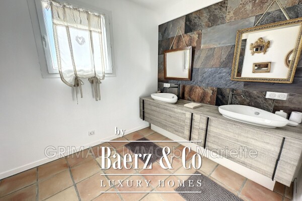 photo 17 Beautiful Recent Villa with Open Views, Tranquility, and Poo