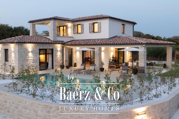 photo 1 Istria, Poreč - Gedići, beautiful modern stone villa NKP 165 m2 with swimming pool