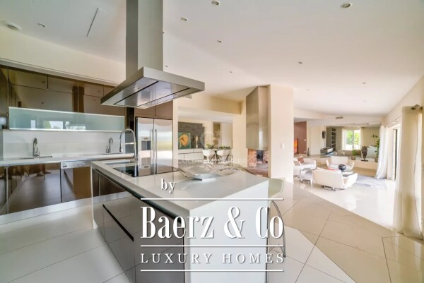 photo 7 Gorgeous villa in a secured domaine