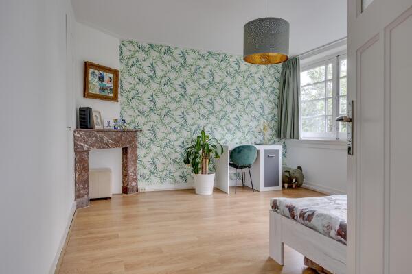 photo 27 Dr. P.J.H. Cuypersplein 45