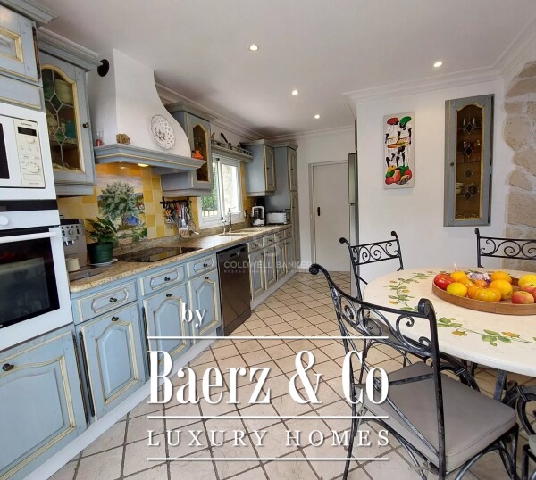 photo 5 Magnificent Stone villa