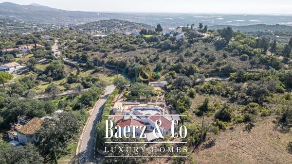 photo 19 Beautiful luxury home in Santa Bárbara de Nexe, Countryside