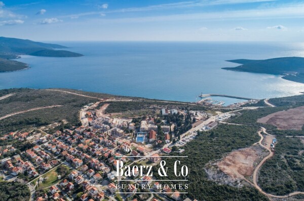 photo 1 Two Bedroom Apartment near Sea in a Luxury Project