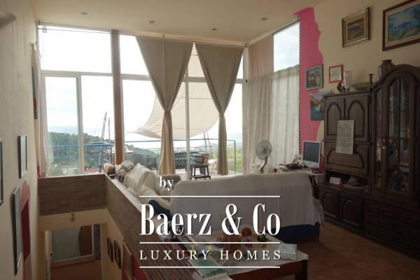 photo 3 Splendid architect-designed house of 347m   with swimming pool and panoramic view