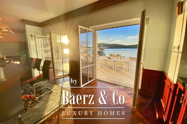 photo 1 Vis, comfortable two-storey apartment with a beautiful terrace, 1st row to the sea