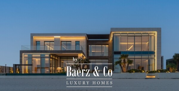 photo 1 Exquisite Palm Jumeirah Beachfront Mansion – A Masterpiece of Luxury Living