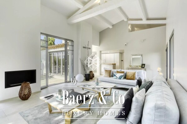 photo 5 Modern villa by foot from the beach