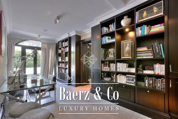 photo 9 Joint sole agency. Elegant Provencal villa in a closed estate