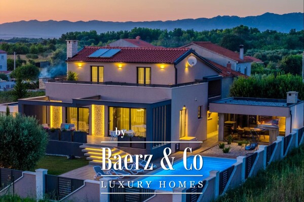 photo 1 Zadar, Privlaka, modern house with swimming pool and auxiliary facility