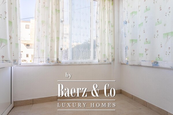 photo 14 Podstrana, house with four apartments, 340m2