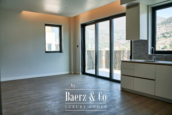 photo 8 Luxurious Two Bedroom Apartment in Tivat close to the Sea