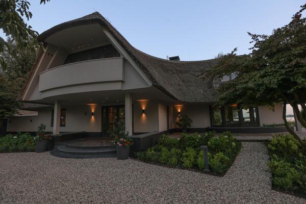 photo 39 Nieuw-Loosdrechtsedijk 227