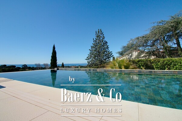 photo 1 Stunning villa with sea view