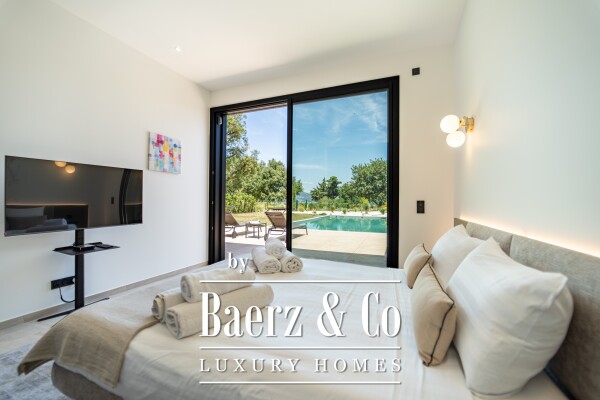 photo 7 Villa Gassin - Beach by feet and 5 min St Tropez