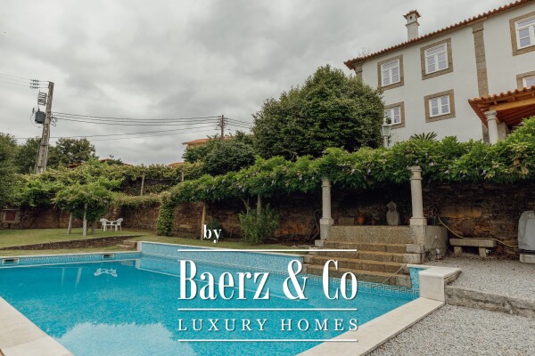 photo 1 Magnificent Manor House with winery