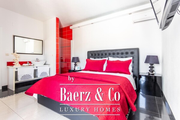 photo 6 Vis,  Attractive House with 311 m² of Living Space on a 2,027 m² Plot