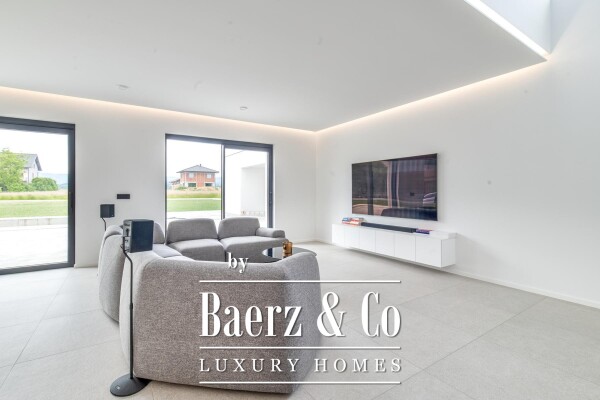 photo 5 Zagreb, Sesvete – Luxury Smart House Villa with Pool, 390 m²