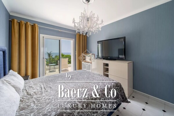 photo 10 RARE – Seafront Apartment with Private Garden and Dock – Anthéor