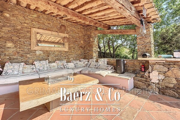 photo 8 beautiful property with open view, swimming pool and 2 indiv