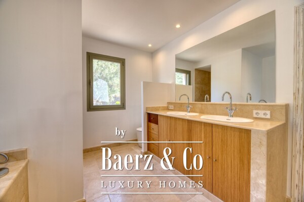 photo 20 Charming Finca Style Villa in Son Cabaspre