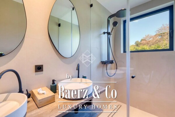 photo 15 Gigaro - Walking Distance to the Beach - Private Estate - Turnkey Villa