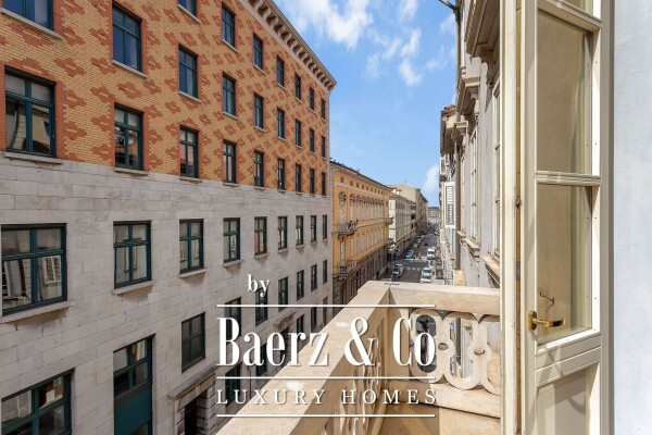 photo 5 Trieste – Prestigious Historic Apartment in the City Center