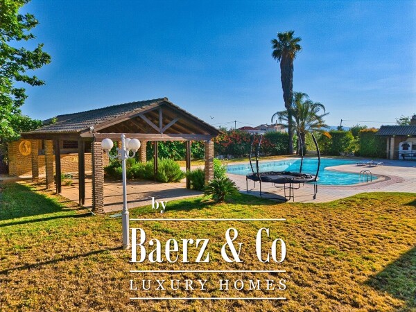 photo 5 1761816 - Villa For sale, Kalamata, 335 sq.m., €1.200.000