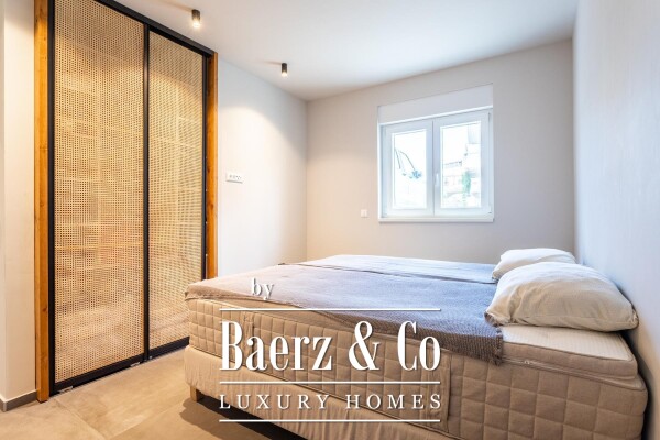 photo 10 Žaborić, beautiful three-bedroom apartment right on the beach, Net Usable Area 121.99 m²