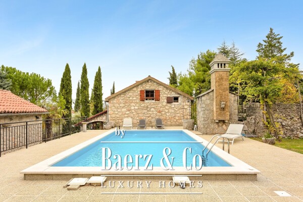 photo 6 Charming rustic house surrounded by peaceful, lush gardens