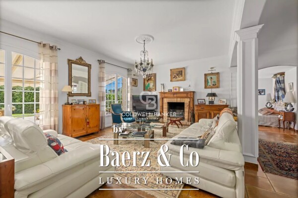 photo 5 PREMIUM LOCATION – SEA VIEW BASTIDE – 100 M² GARAGE