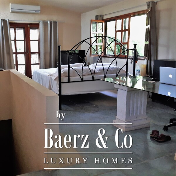 photo 41 Street 18 x 33 Izamal 