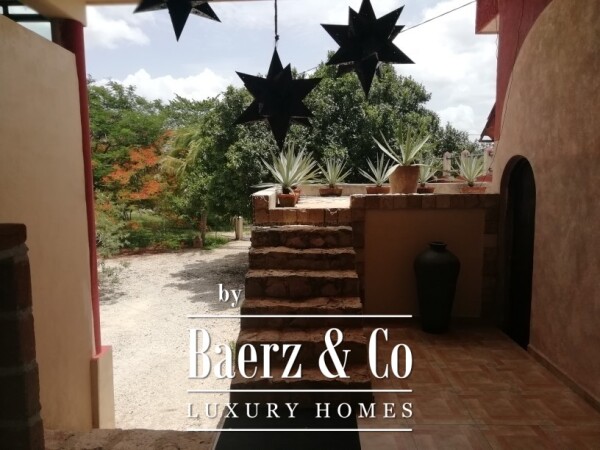 photo 28 Street 18 x 33 Izamal 