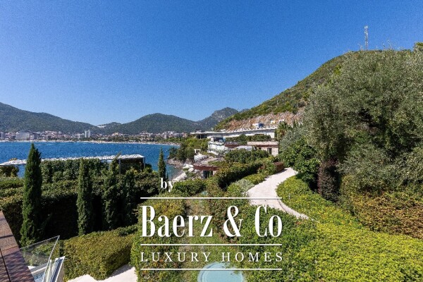 photo 4 Luxurious Apartment in a 5* Hotel in Budva