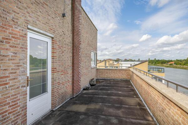 photo 57 Aquamarijn 2