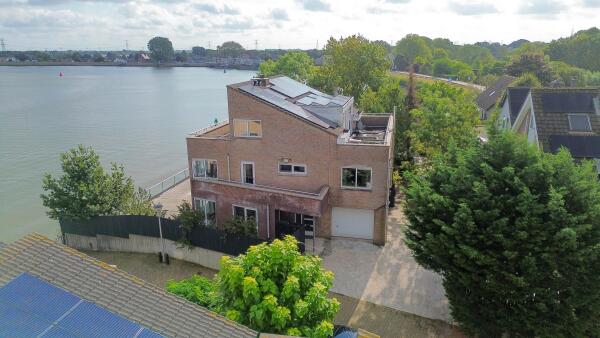 photo 83 Aquamarijn 2