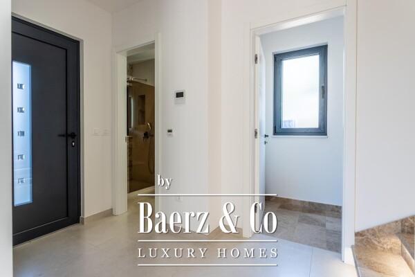 photo 8 Promajna, luxurious semi-detached house with a sea view, close to the center and the beach